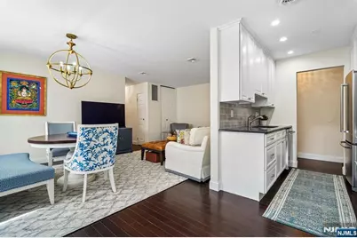 364 Ridgewood Avenue 3 #3, Ridgewood, NJ 07450 - Photo 9