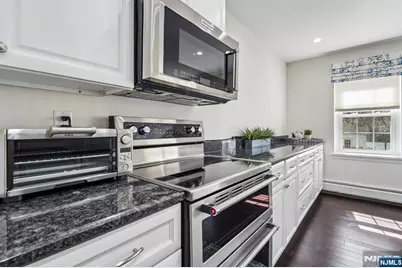 364 Ridgewood Avenue 3 #3, Ridgewood, NJ 07450 - Photo 13