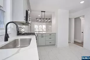 326 Ogden St, Orange, NJ 07050 - Photo 15