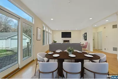 62 E Crescent, Mahwah, NJ 07430 - Photo 11