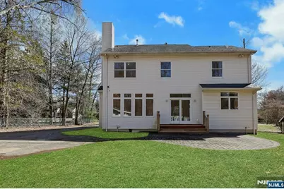 62 E Crescent, Mahwah, NJ 07430 - Photo 43