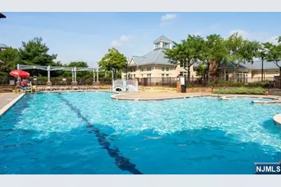 100-81 Shearwater, Jersey City, NJ 07305 - Photo 25