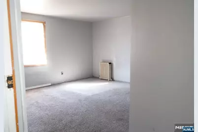 83 Roosevelt Avenue, Butler, NJ 07405 - Photo 11