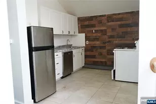 83 Roosevelt Ave, Butler, NJ 07405 - Photo 5