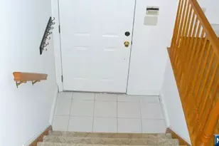 340 E Brinkerhoff Ave A, Palisades Park, NJ 07650 - Photo 3