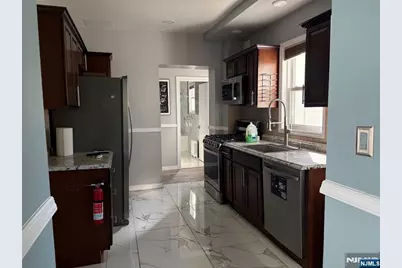 282 Harding Avenue 1st Floor #1st floor, Teaneck Township, NJ 07666 - Photo 13