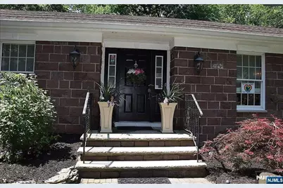 7 Goose Cove Lane, Ramsey, NJ 07446 - Photo 3
