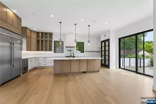 1 Bancroft Pl, Cresskill, NJ 07626 - Photo 15
