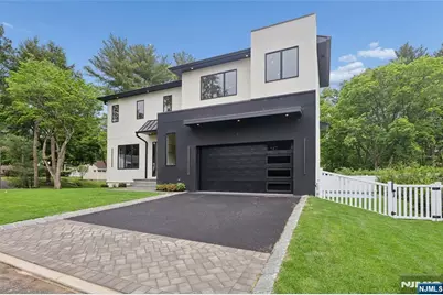1 Bancroft Place, Cresskill, NJ 07626 - Photo 3