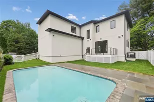 1 Bancroft Pl, Cresskill, NJ 07626 - Photo 5