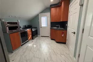 282 Harding Ave 2nd Floor, Teaneck Township, NJ 07666 - Photo 9