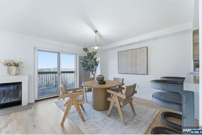 308 Nelson Court, Edgewater, NJ 07020 - Photo 9