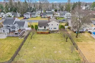 327 Webster Dr, New Milford, NJ 07646 - Photo 29