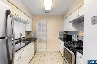 32 Bergen Ridge Road 2 #2, North Bergen, NJ 07047 - Photo 7