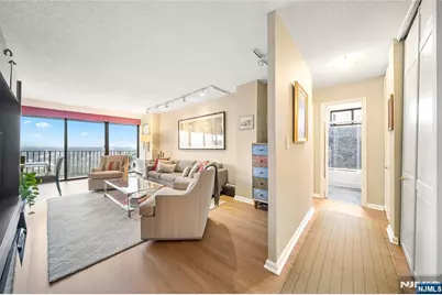 277 Prospect Avenue 14B #14B, Hackensack, NJ 07601 - Photo 13