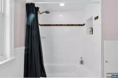 301 Henley Avenue, New Milford, NJ 07646 - Photo 25