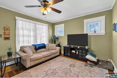 301 Henley Avenue, New Milford, NJ 07646 - Photo 7