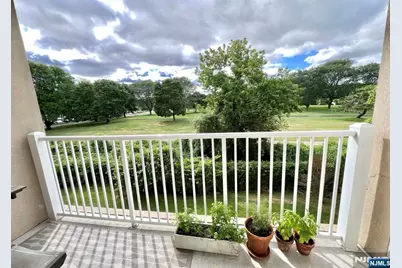 3111 Windsor Park Court 3111 #3111, Englewood, NJ 07631 - Photo 3