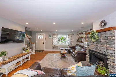 669 McKinley Avenue, Washington Township, NJ 07676 - Photo 9