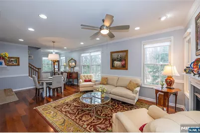 1 Ashley Court 701 #701, Hawthorne, NJ 07506 - Photo 11