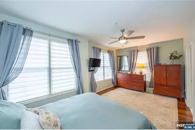 1 Ashley Court 701 #701, Hawthorne, NJ 07506 - Photo 19