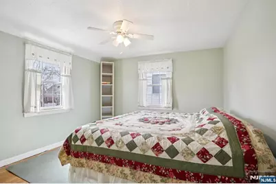 6 S Garden Court, Garfield, NJ 07026 - Photo 23