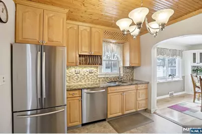 6 S Garden Court, Garfield, NJ 07026 - Photo 11