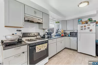 13 Allen Street 13 #13, Passaic, NJ 07055 - Photo 3