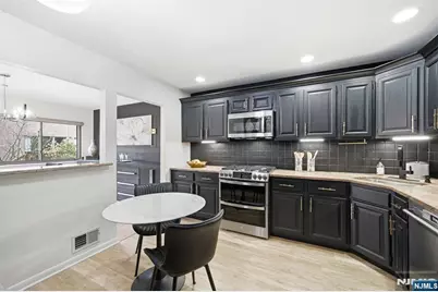 175 Winchester Court, Washington Township, NJ 07676 - Photo 11