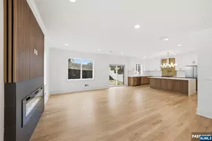 110 Platt Ave, Saddle Brook Township, NJ 07663 - Photo 19