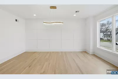 110 Platt Avenue, Saddle Brook Township, NJ 07663 - Photo 7