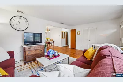 284 Madison Avenue, Cresskill, NJ 07626 - Photo 9