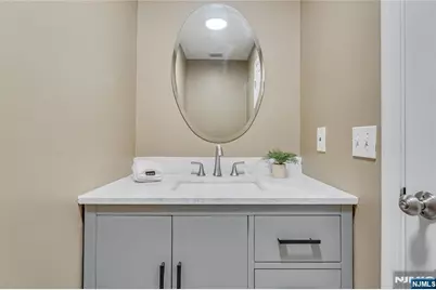 4 Currey Lane 223 #223, West Orange Township, NJ 07052 - Photo 15