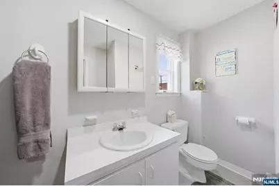 9 Vreeland Avenue, East Rutherford, NJ 07073 - Photo 23