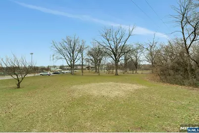 779 Riverside Avenue 104 #104, Lyndhurst Township, NJ 07071 - Photo 23