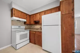 345 Hudson Street 3, Hackensack, NJ 07601 - Photo 5