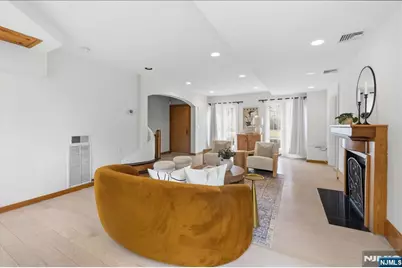 61 Glenwood Road, Englewood, NJ 07631 - Photo 11