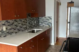 148 Undercliff Ave 4, Edgewater, NJ 07020 - Photo 3