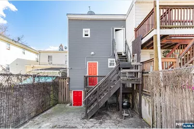 29 Victoria Avenue, Newark, NJ 07104 - Photo 21