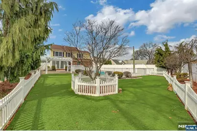 488 Fairlawn Parkway, Saddle Brook Township, NJ 07663 - Photo 45