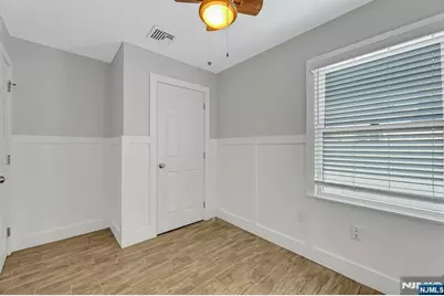 488 Fairlawn Parkway, Saddle Brook Township, NJ 07663 - Photo 15