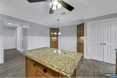 488 Fairlawn Parkway, Saddle Brook Township, NJ 07663 - Photo 11