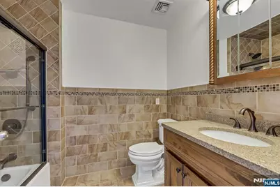 488 Fairlawn Parkway, Saddle Brook Township, NJ 07663 - Photo 33