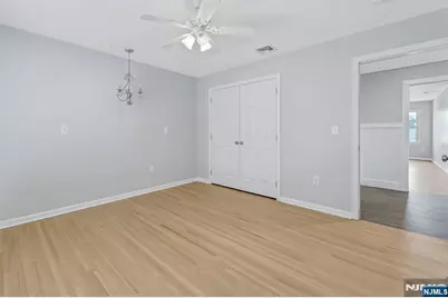 488 Fairlawn Parkway, Saddle Brook Township, NJ 07663 - Photo 31