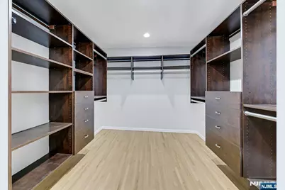 488 Fairlawn Parkway, Saddle Brook Township, NJ 07663 - Photo 27