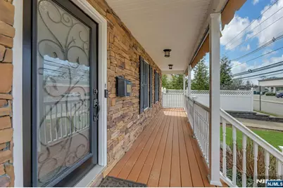 488 Fairlawn Parkway, Saddle Brook Township, NJ 07663 - Photo 5