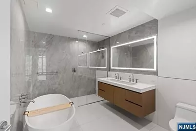 320 Adolphus Avenue 404 #404, Cliffside Park, NJ 07010 - Photo 5