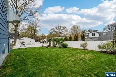 470 Capitol Road, New Milford, NJ 07646 - Photo 45