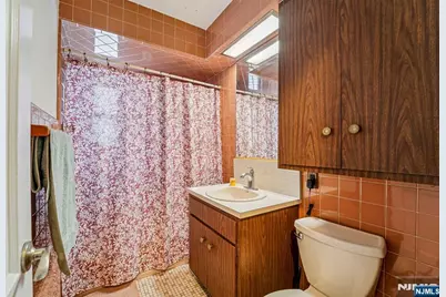 470 Capitol Road, New Milford, NJ 07646 - Photo 15