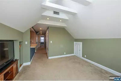 41 Beekman Street 3- Second Fl #3- Second Fl, Bloomfield, NJ 07003 - Photo 5